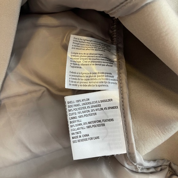 Michael Kors Beige Puffer Jacket Size Small - Picture 11 of 11